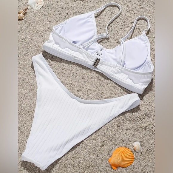 White Ribbed Underwire High Cut Bikini Set - Picture 5 of 7